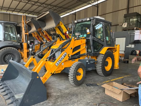 Heavy Equipment Cabin Cooling Systems for JCB & Construction Machines Supplier in Delhi